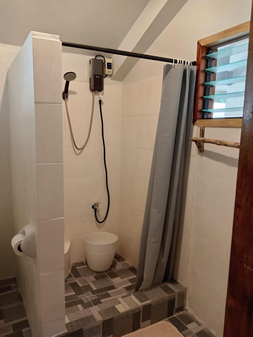Chelle'S Guesthouse And Backpackers Siquijor Exterior foto