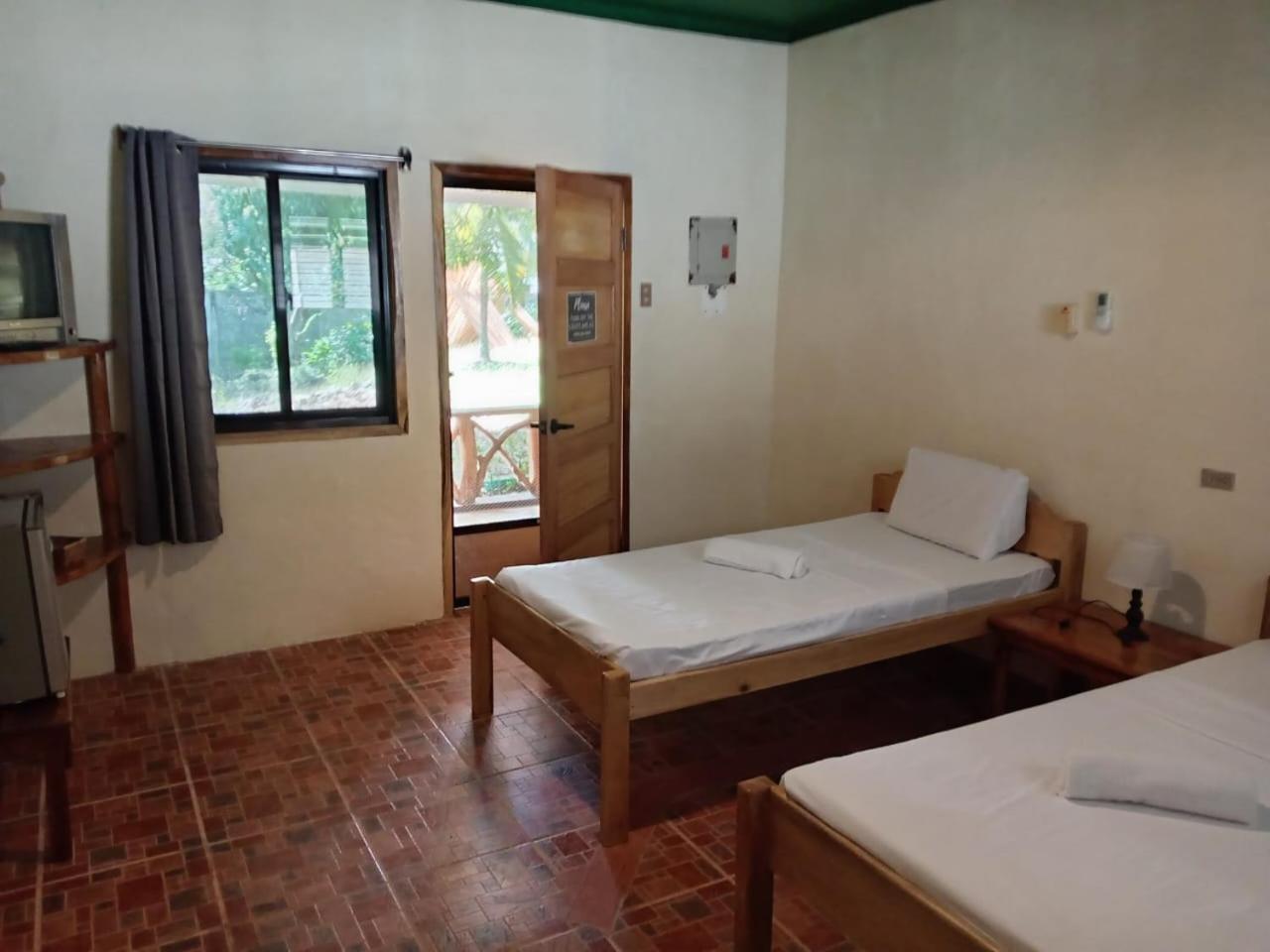 Chelle'S Guesthouse And Backpackers Siquijor Exterior foto